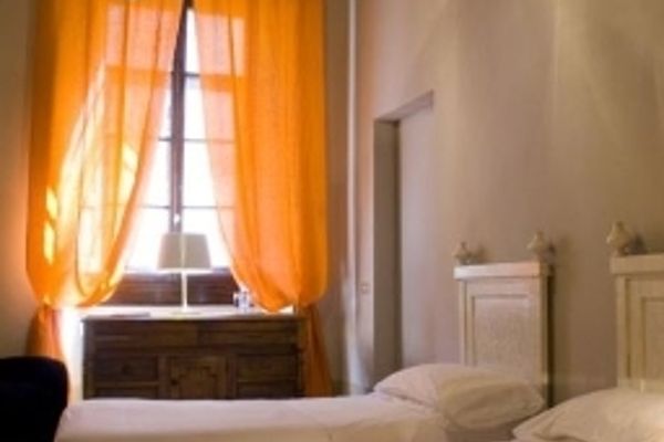 Hotel N4U Guest House (Florence)